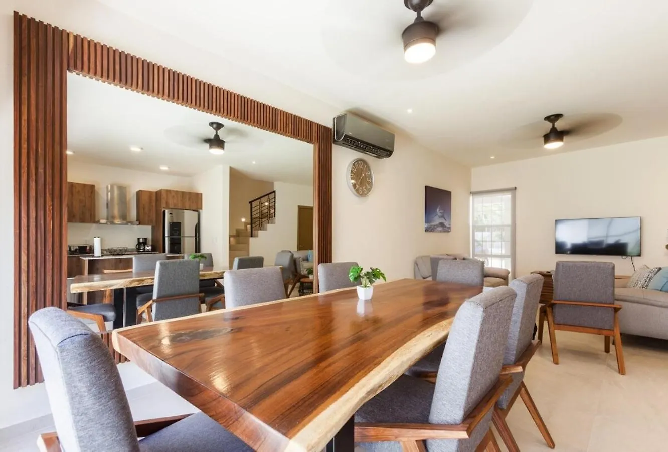 Holiday home Omg! Casacaribe10Minbeachwifi 100Mb3Poolsgym Playa del Carmen