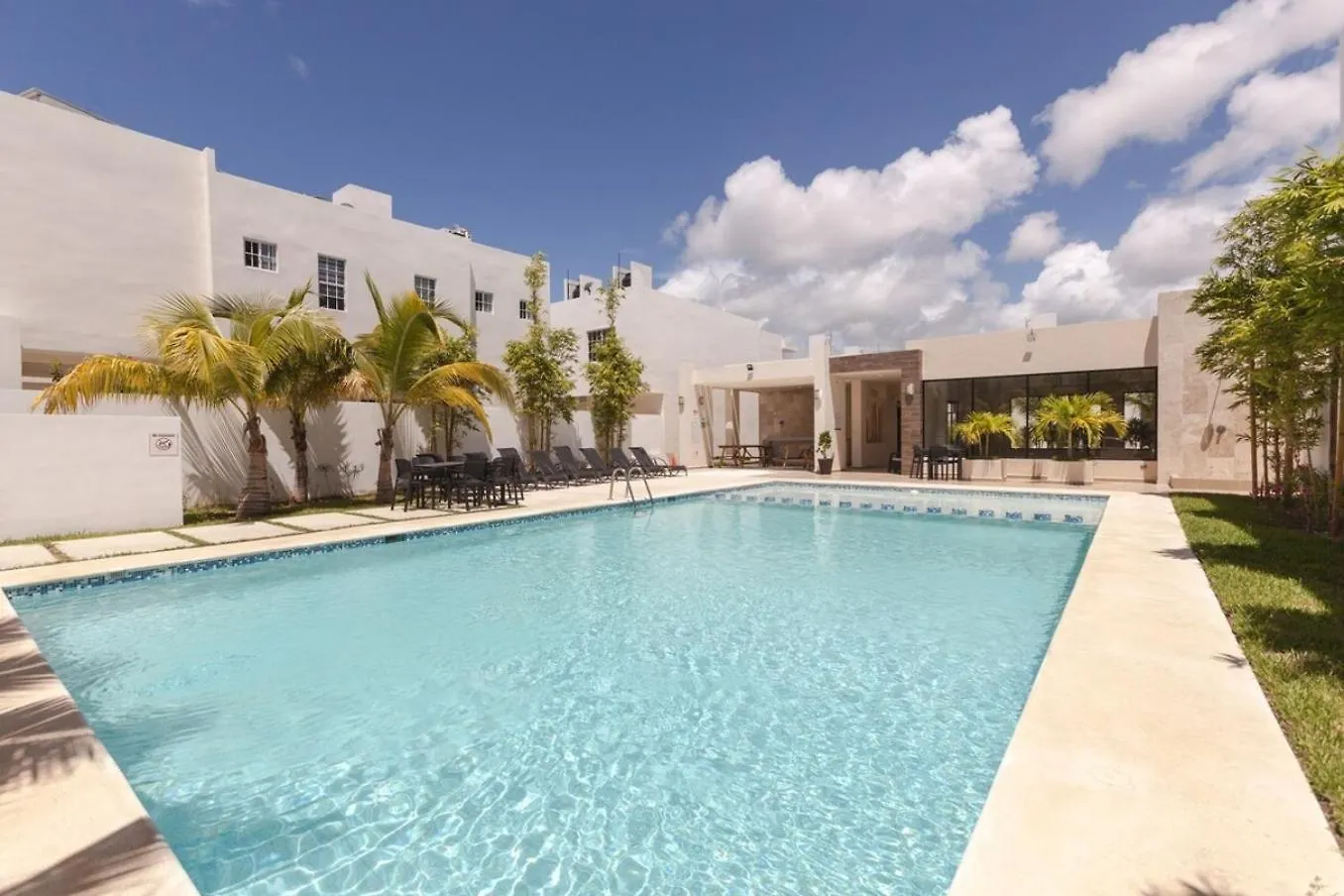 Holiday home Omg! Casacaribe10Minbeachwifi 100Mb3Poolsgym Playa del Carmen Mexico